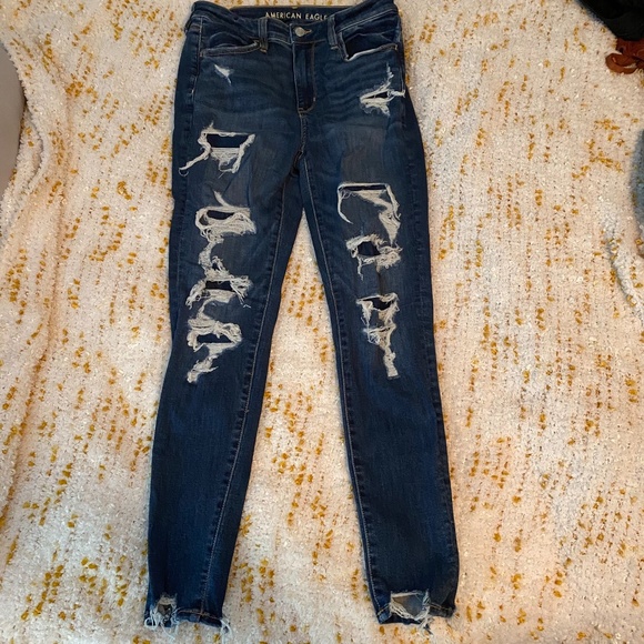 American Eagle Ripped Skinny Jeans - Picture 2 of 3